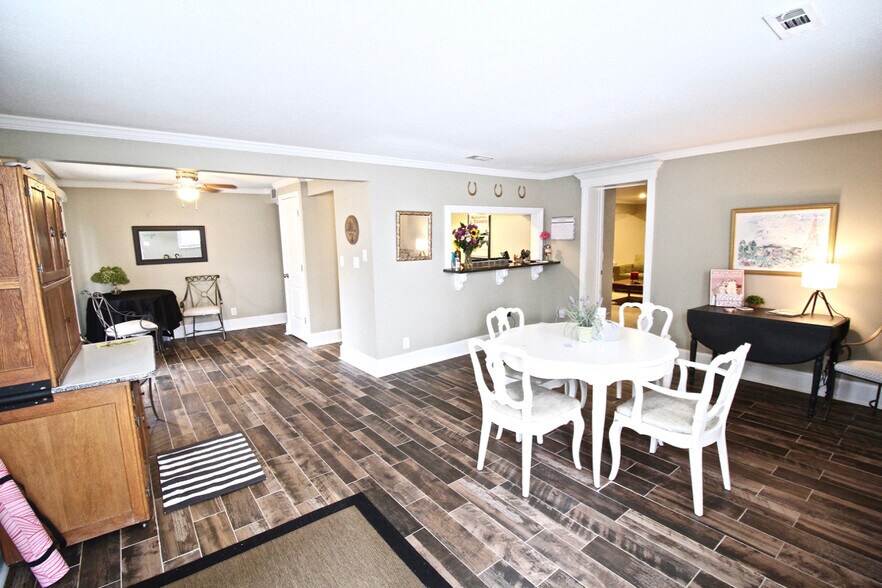 More Photos Of 4427-4433 Holly St, Kansas City Apartments For Sale