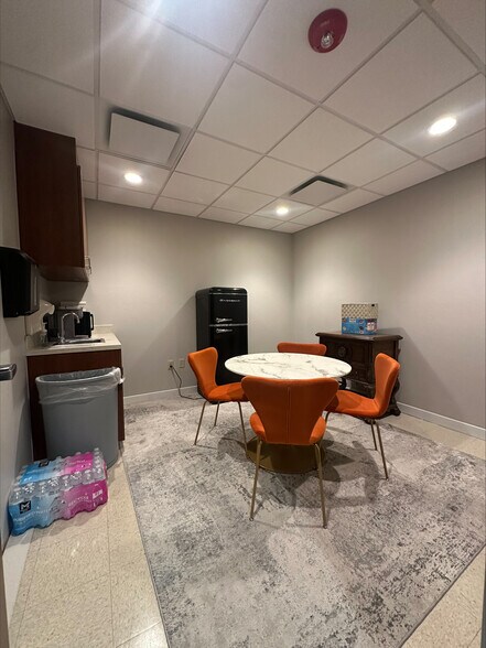 More Photos Of 4525 S Klein Ave, Oklahoma City Medical For Lease