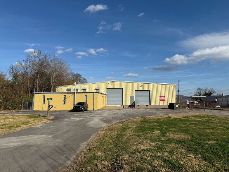 Primary Photo Of 2102 Jackson Ave, Huntsville Industrial For Sale