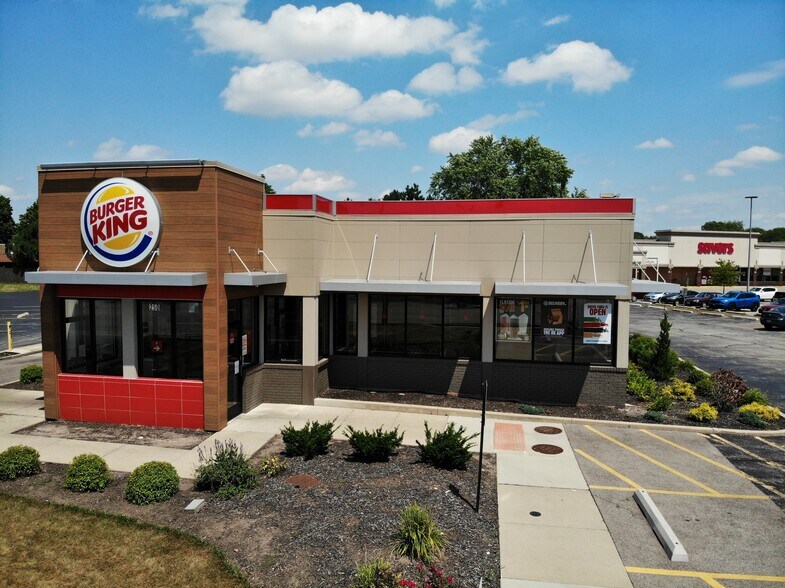 More Photos Of 250 Virginia St, Crystal Lake Fast Food For Sale