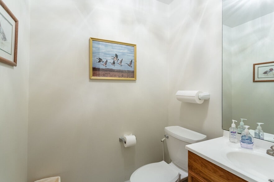 More Photos Of 2408 Hickory St, Staunton Religious Facility For Sale