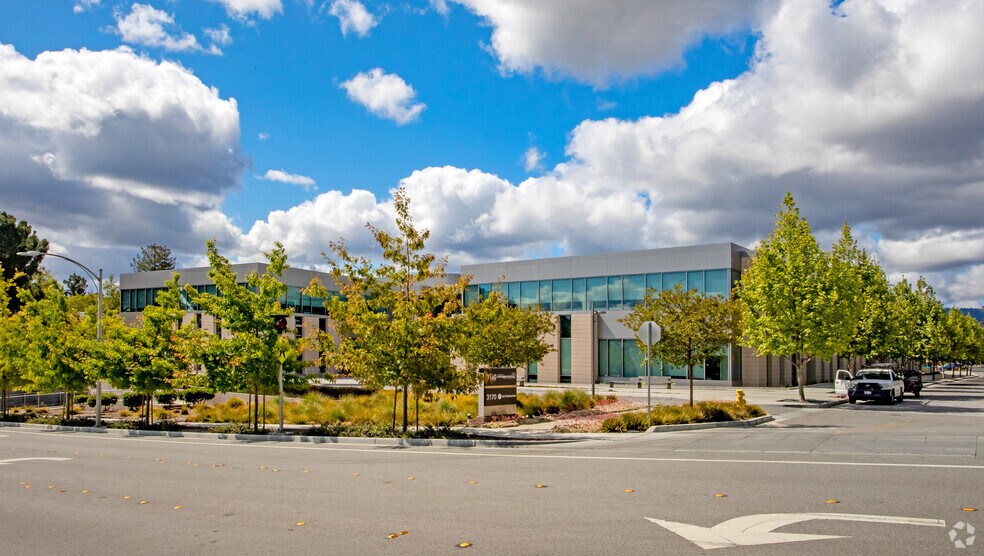 More Photos Of 3170 Porter Dr, Palo Alto Research And Development For Lease