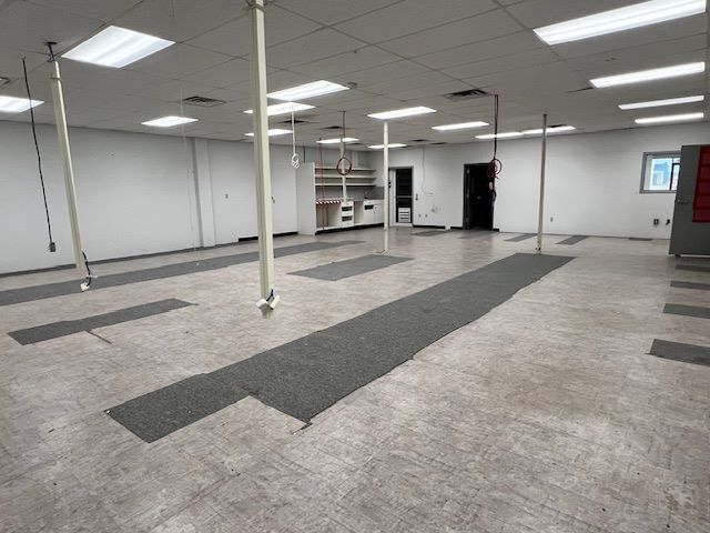 More Photos Of 6101 43rd St, Lubbock Storefront For Lease