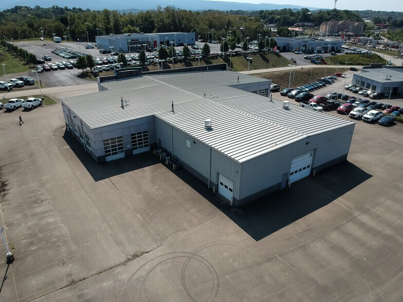 More Photos Of 3 Superior Way, Uniontown Auto Dealership For Sale