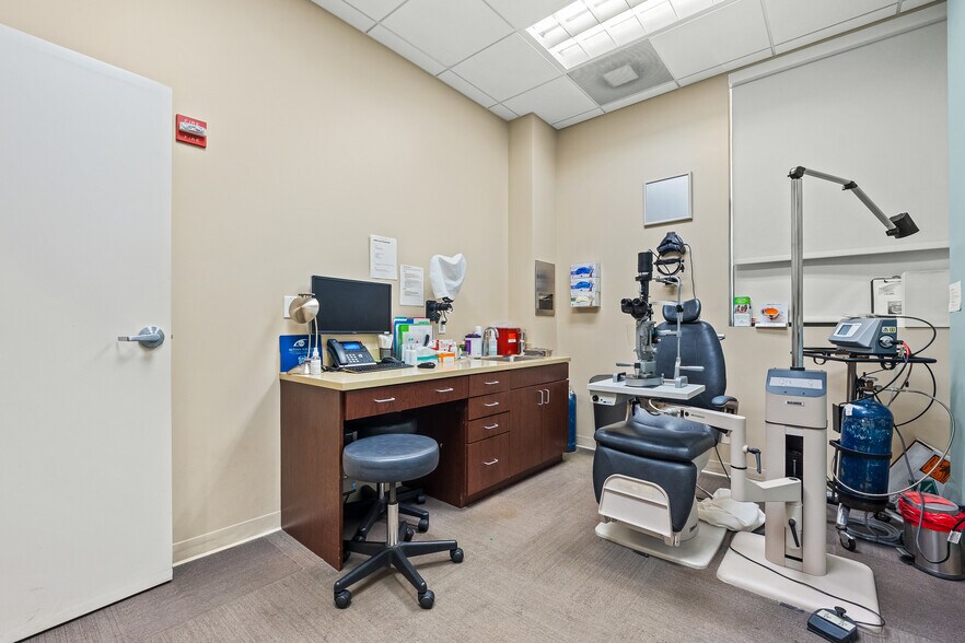 More Photos Of 6705 S Red Rd, Coral Gables Office Residential For Lease