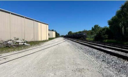 More Photos Of 458 2nd Ave, Tiffin Manufacturing For Sale