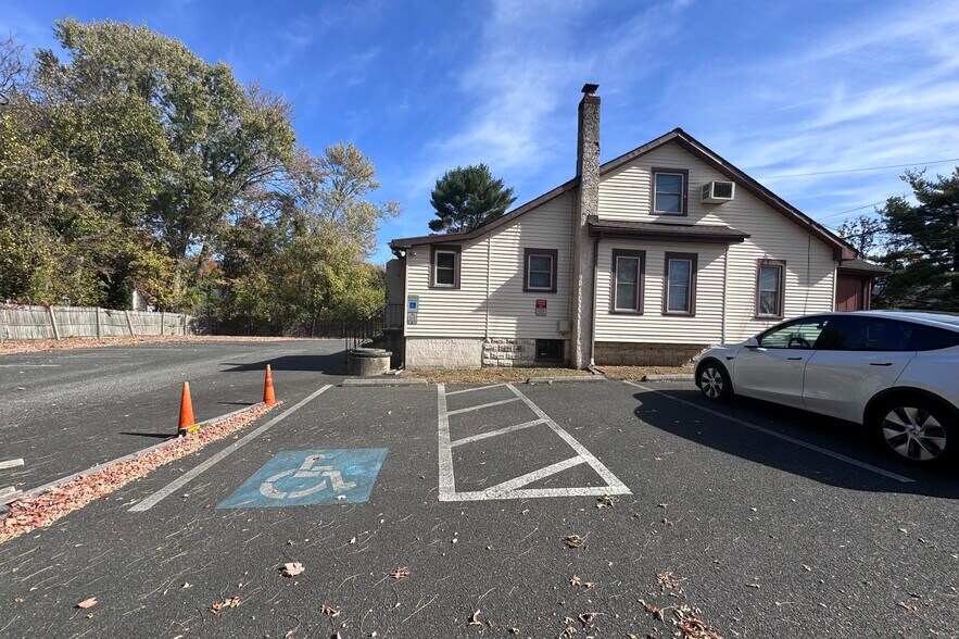 More Photos Of 1868 Greentree Rd, Cherry Hill Medical For Sale