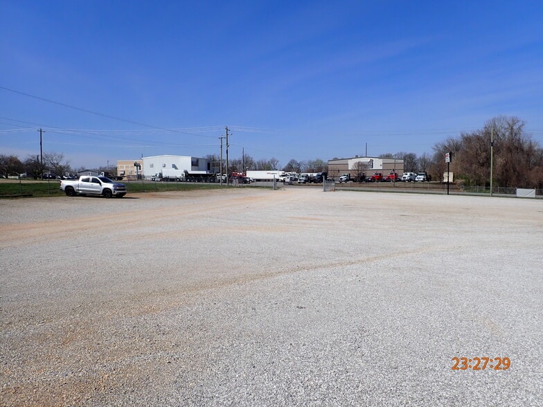 More Photos Of 301 S Bloomington St, Lowell Warehouse For Sale