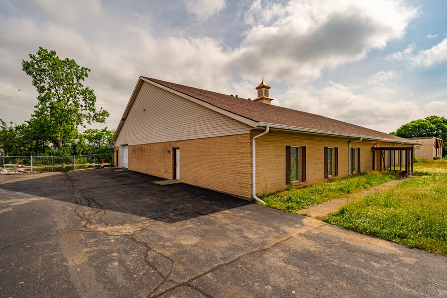 More Photos Of 3380 Successful Way, Dayton Office For Sale