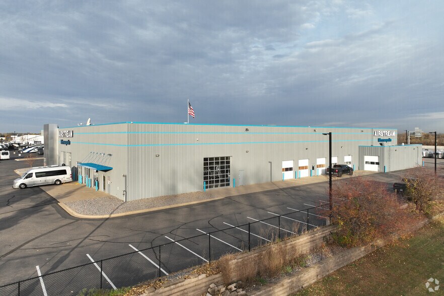More Photos Of 3939 W Chelsea Rd, Monticello Auto Dealership For Sale
