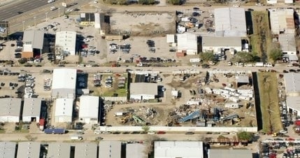 More Photos Of 9334 Ronda Ln, Houston Industrial For Lease