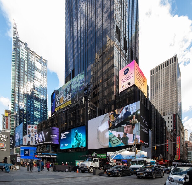 More Photos Of 1500 Broadway, New York Office For Lease