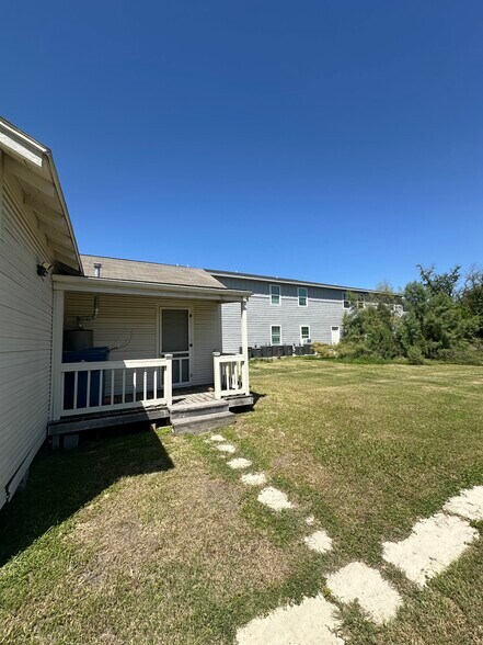 More Photos Of 506 N Alamo St, Refugio Office For Sale