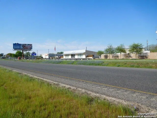 More Photos Of 8603 US Highway 281 N, Spring Branch Research And Development For Sale