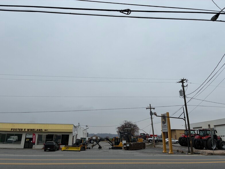 More Photos Of 1006 S Main St, Chambersburg Service Station For Lease