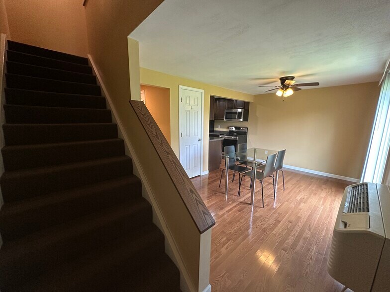 More Photos Of 205-274 Robert Dr, Syracuse Apartments For Sale