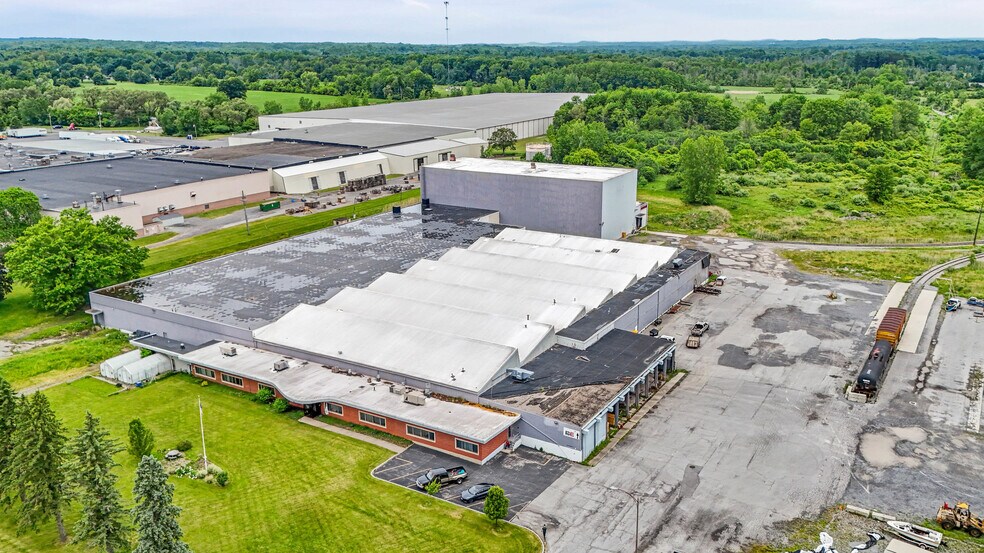 More Photos Of 294 Gambee Rd, Geneva Warehouse For Sale