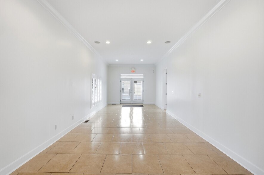 More Photos Of 8177 S Route 48, Maineville Office For Sale
