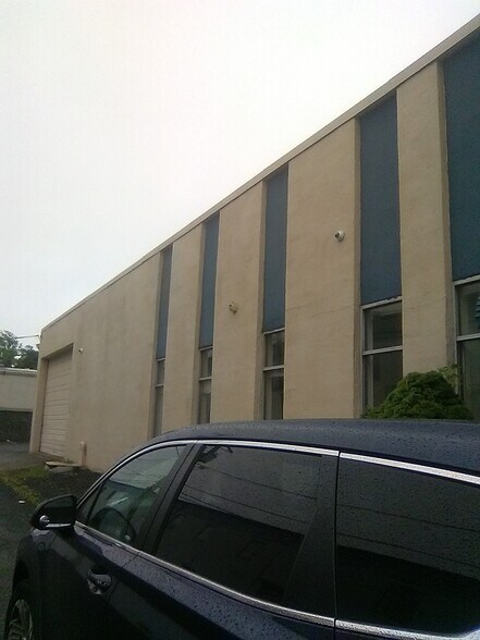 More Photos Of 1150 Sylvan St, Linden Warehouse For Sale