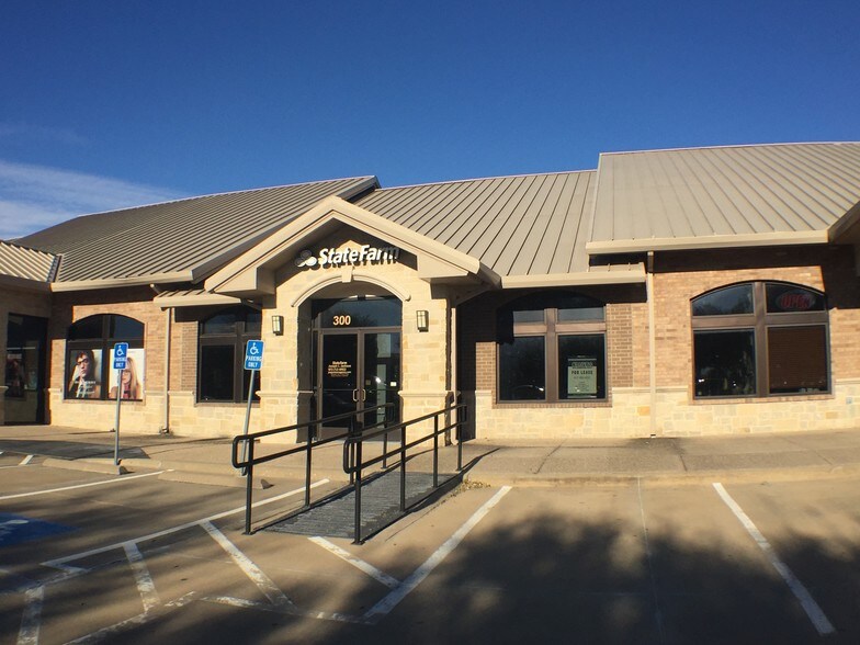 More Photos Of 7920 Preston Rd, Plano Medical For Sale