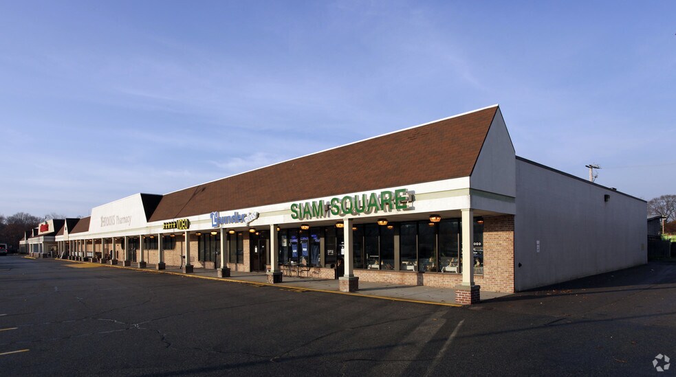 More Photos Of 1050-1070 Willett Ave, East Providence Unknown For Lease