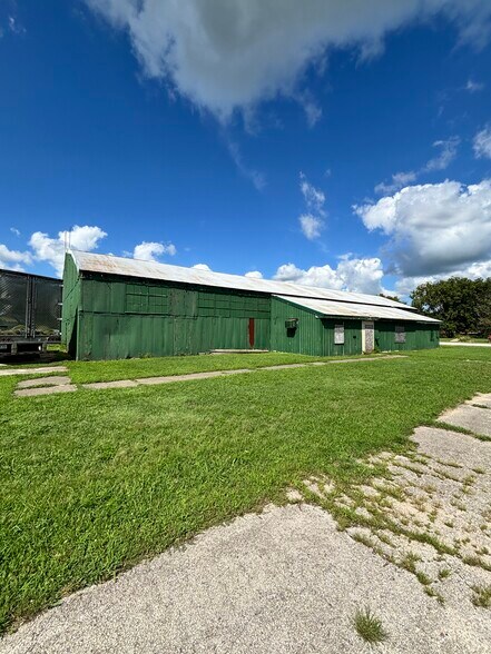 More Photos Of 621 McChord, Rantoul Industrial For Sale