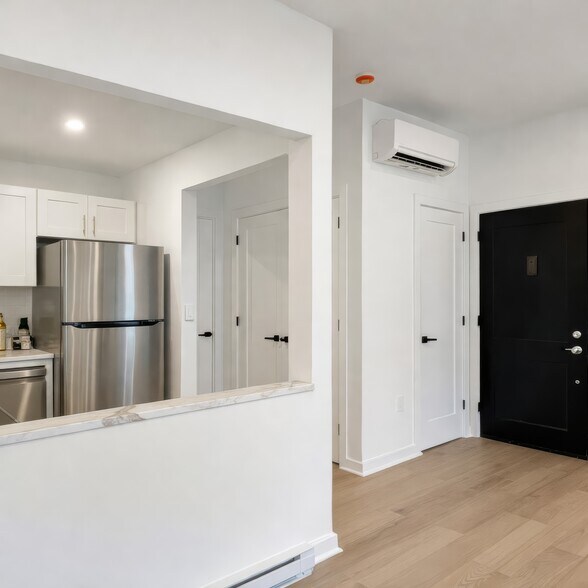 More Photos Of 208 Warren St, Hudson Apartments For Sale