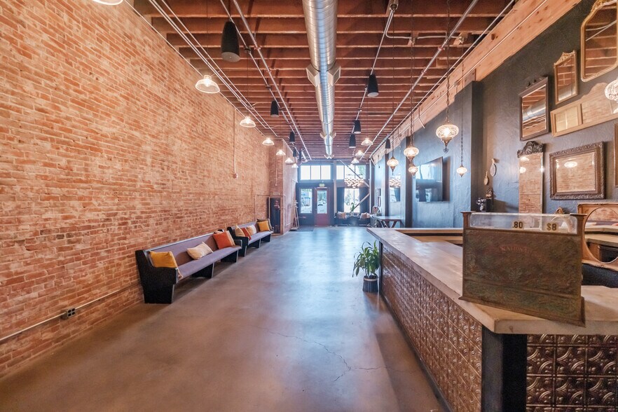 More Photos Of 796 S Main St, Lebanon Storefront Retail Office For Sale
