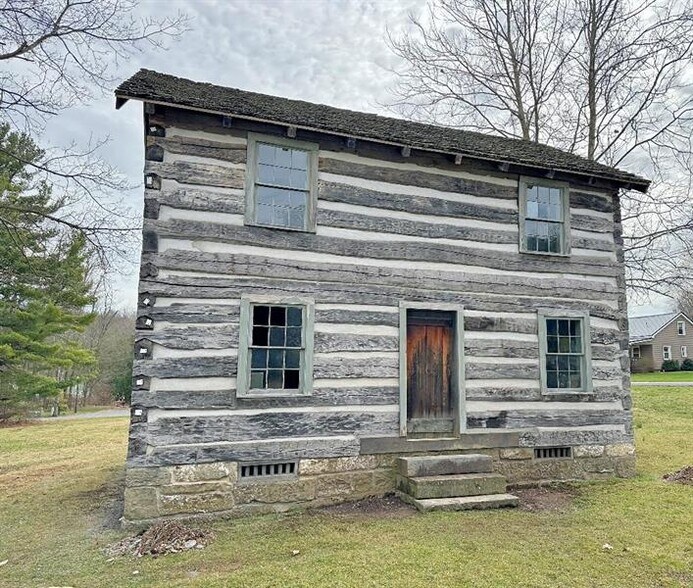 More Photos Of 1007 Leesburg Station Rd, Mercer Storefront Retail Office For Lease