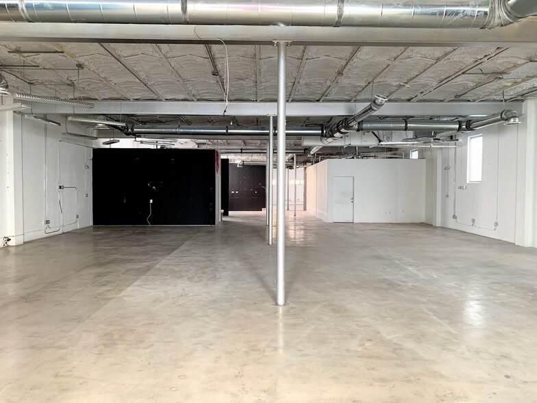 More Photos Of 330 NW 29th St, Miami Loft Creative Space For Lease