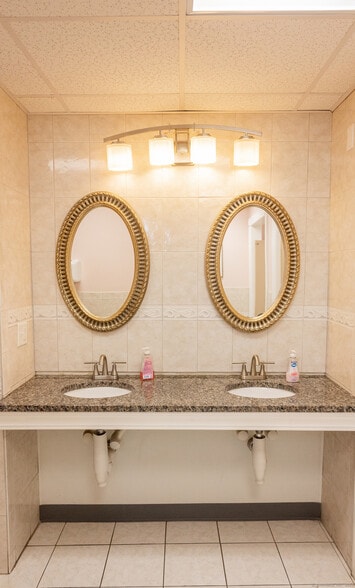 More Photos Of 27 Depot St, Broad Brook Lodge Meeting Hall For Sale