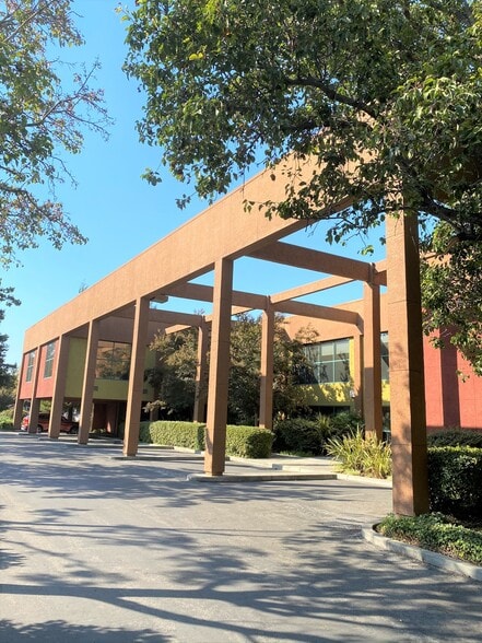 More Photos Of 577 Salmar Ave, Campbell Office For Lease