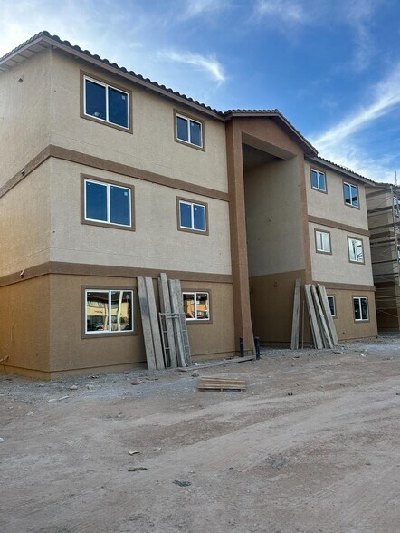 More Photos Of 2301 Seco Adobe Cir, North Las Vegas Apartments For Sale