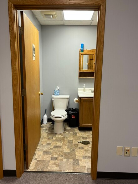 More Photos Of 9093 Technology Dr, Fishers Light Manufacturing For Lease