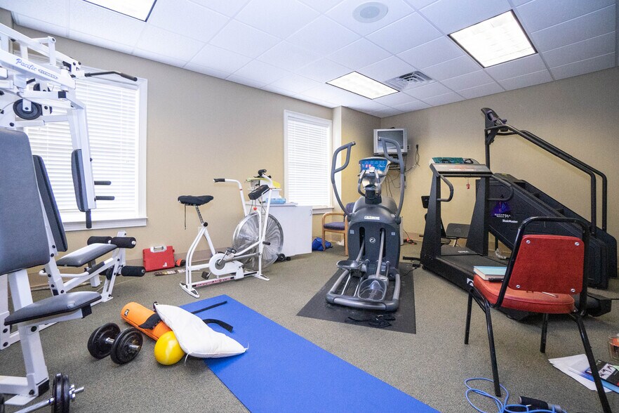 More Photos Of 120 Trinity Pl, Athens Medical For Lease