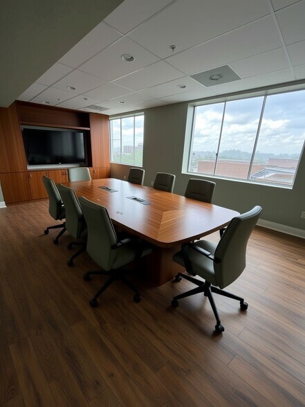 More Photos Of 327 Main St, Greenwood Office For Lease