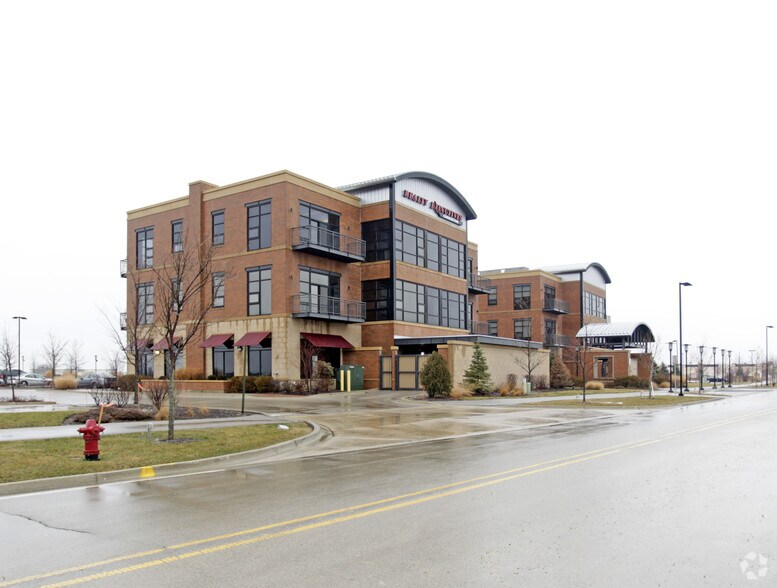 More Photos Of 2380 Esplanade Dr, Algonquin Office For Lease