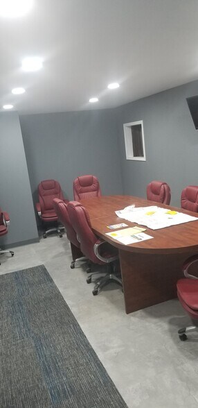 More Photos Of 116 W Grand River Ave, Brighton Storefront Retail Office For Sale