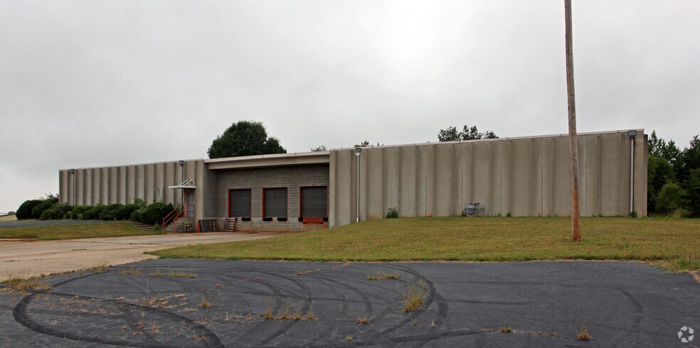 More Photos Of 4095 Old Salisbury Rd, Lexington Warehouse For Lease
