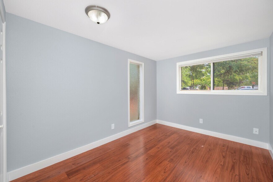 More Photos Of 3240-3320 NE 8th St, Gresham Apartments For Sale