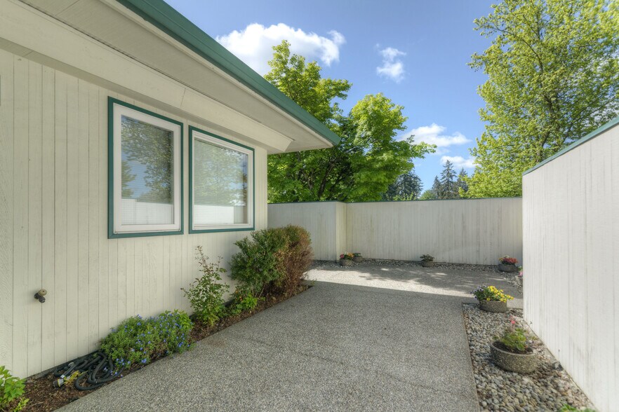 More Photos Of 2120 Caton Way SW, Olympia Medical For Sale