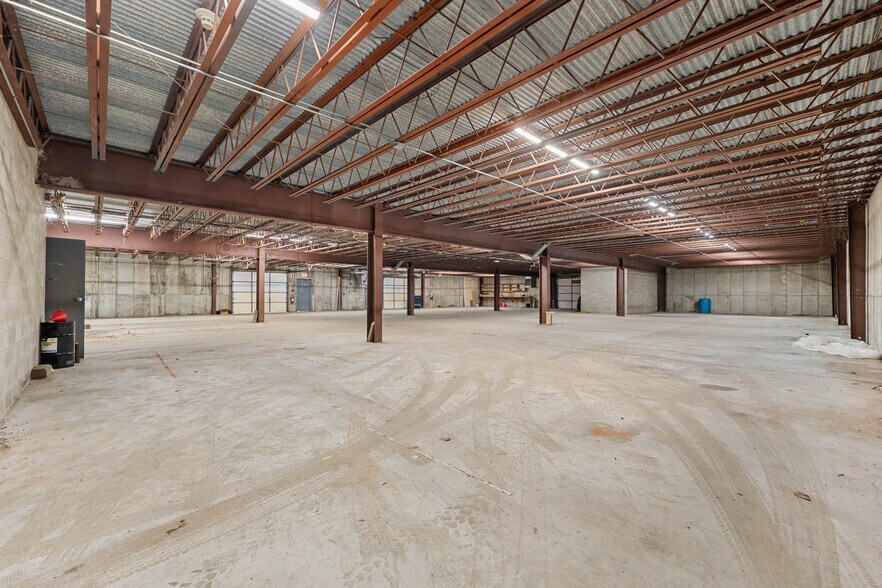 More Photos Of 177 NH Route 104, Meredith Freestanding For Lease
