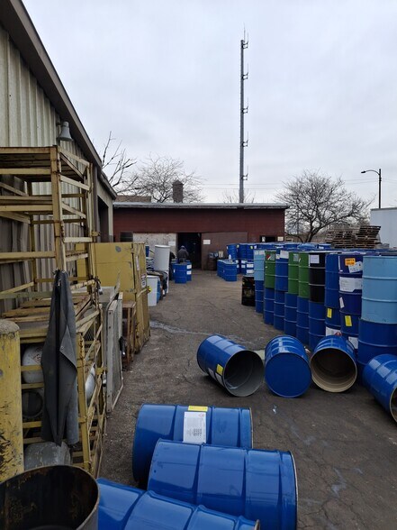 More Photos Of 610 W 81st St, Chicago Warehouse For Lease