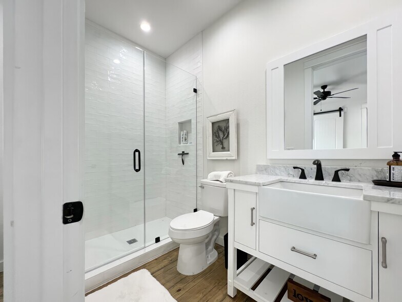 More Photos Of 1023 Victoria Lane, Gilchrist 77617, Bolivar Specialty For Sale