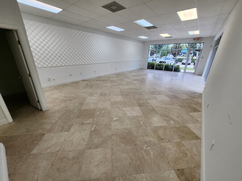 More Photos Of 2400 W Sample Rd, Pompano Beach Storefront Retail Office For Sale