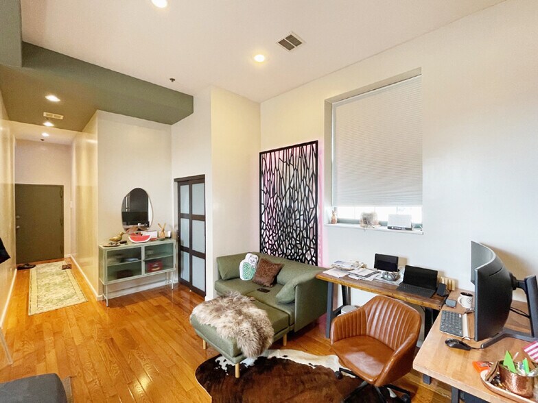 More Photos Of 9 E 18th St, Bayonne Apartments For Sale