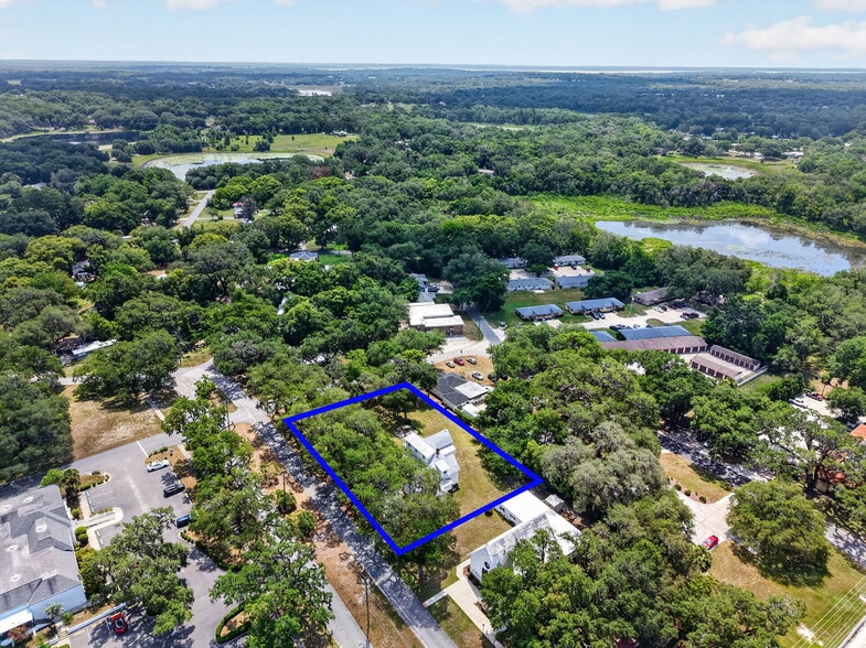 More Photos Of 112 W McClendon St, Lady Lake Office For Sale