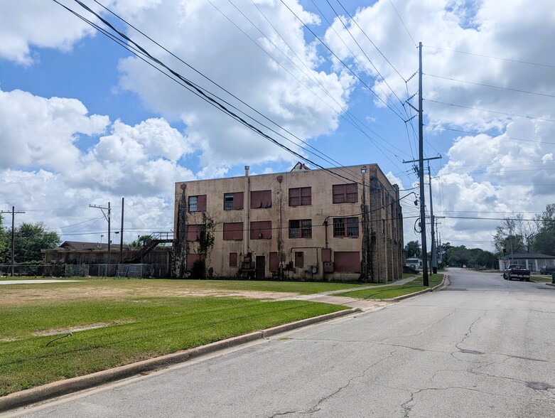 More Photos Of 1180 Washington Blvd, Beaumont Religious Facility For Sale