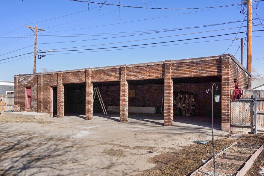 More Photos Of 1000 Carteret Ave, Pueblo Apartments For Sale