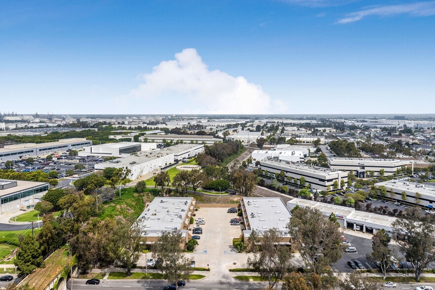 More Photos Of 1741 Torrance Blvd, Torrance Flex For Lease
